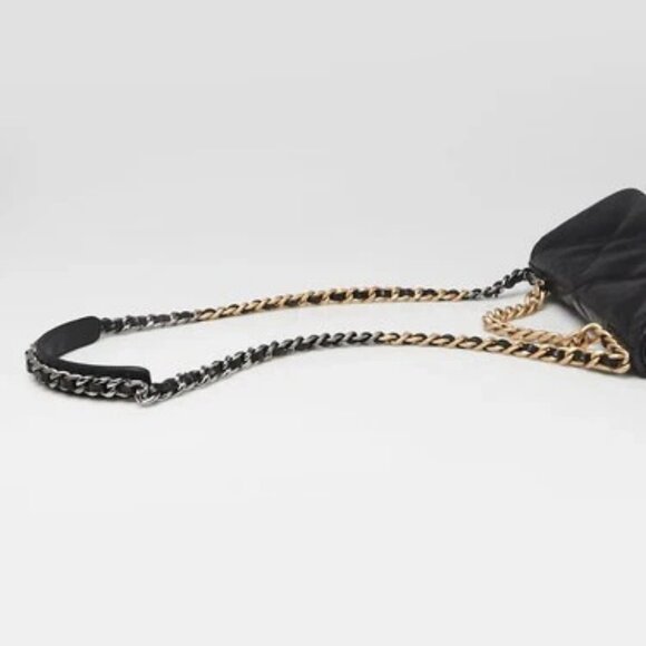 Chanel Black Quilted Goatskin Leather Medium Chanel 19 Bag - Picture 7 of 12